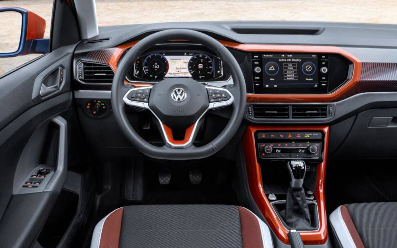 Comparison - Volkswagen T-Cross 2019 - vs - Daihatsu 